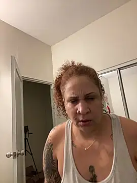 Snapshot of ladycreamypr2 chatting on February 2026 05:06:02 AM ladycreamypr2 online show from February 2026 05:06:02 AM