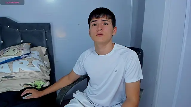 Jacobb Lee online show from December 2025 08:48:02 PM