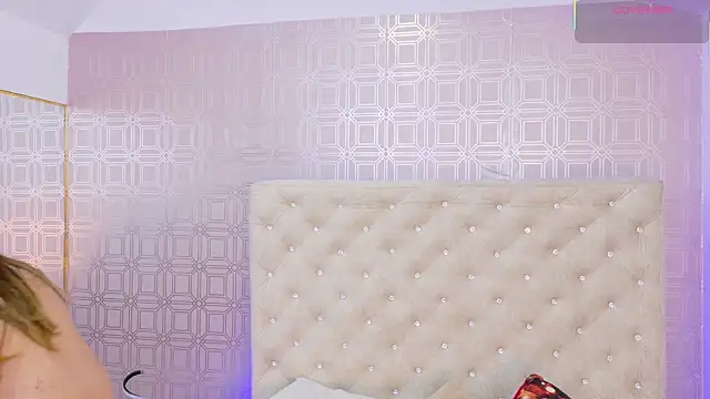 Snapshot of Sara_Desire chatting on November 2025 03:24:02 PM Sara Desire online show from November 2025 03:24:02 PM