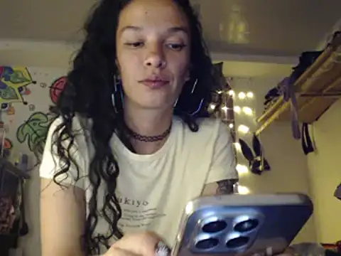 Snapshot of rebekka_simpson chatting on December 2024 02:33:02 AM rebekka simpson online show from December 2024 02:33:02 AM