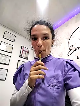 rebekka simpson online show from November 2025 10:42:02 PM