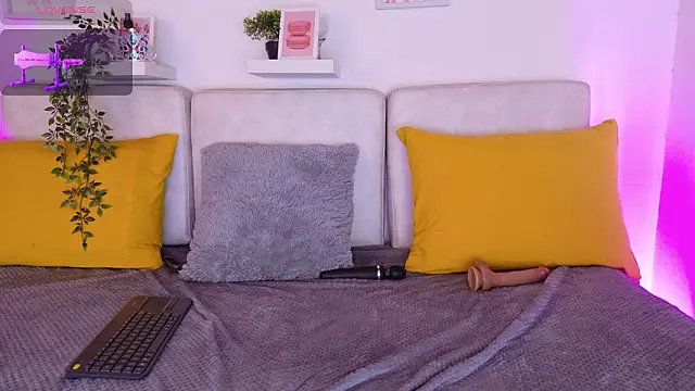 Malka Burning online show from March 2026 08:04:01 PM