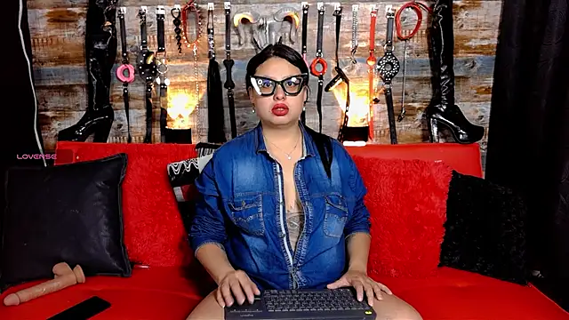 Snapshot of slave_Rubi chatting on December 2024 11:14:01 PM slave Rubi online show from December 2024 11:14:01 PM