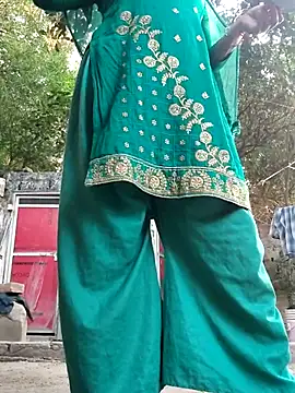 Hot-rubina online show from April 2026 12:22:01 PM