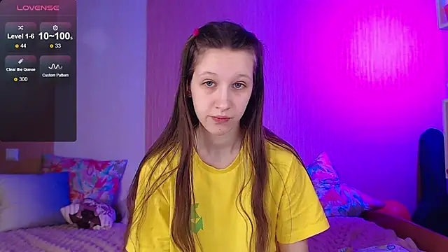 Snapshot of ur_kitty__ chatting on March 2025 01:10:02 PM ur kitty online show from March 2025 01:10:02 PM