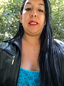 Snapshot of Bella_keny chatting on January 2025 05:41:01 PM Bella keny online show from January 2025 05:41:01 PM