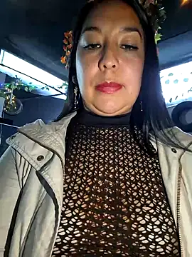 Snapshot of Bella_keny chatting on February 2025 10:43:01 PM Bella keny online show from February 2025 10:43:01 PM