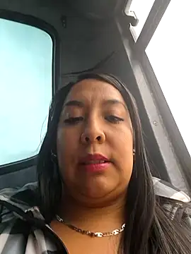 Snapshot of Bella_keny chatting on February 2025 07:58:02 PM Bella keny online show from February 2025 07:58:02 PM