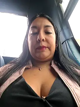 Snapshot of Bella_keny chatting on September 2025 07:27:01 PM Bella keny online show from September 2025 07:27:01 PM