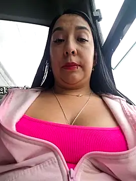 Snapshot of Bella_keny chatting on June 2026 07:08:02 PM Bella keny online show from June 2026 07:08:02 PM