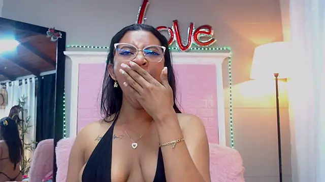 JessyZoe online show from March 2025 05:35:02 PM