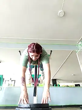 EmaGw online show from September 2025 07:57:01 PM