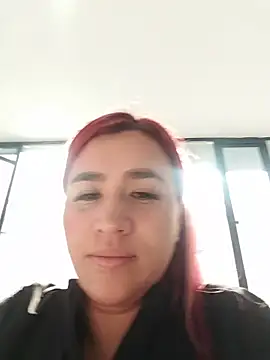 Snapshot of EmaGw chatting on December 2025 08:27:01 PM EmaGw online show from December 2025 08:27:01 PM