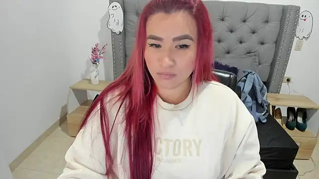 Snapshot of EmaGw chatting on January 2026 09:18:01 PM EmaGw online show from January 2026 09:18:01 PM