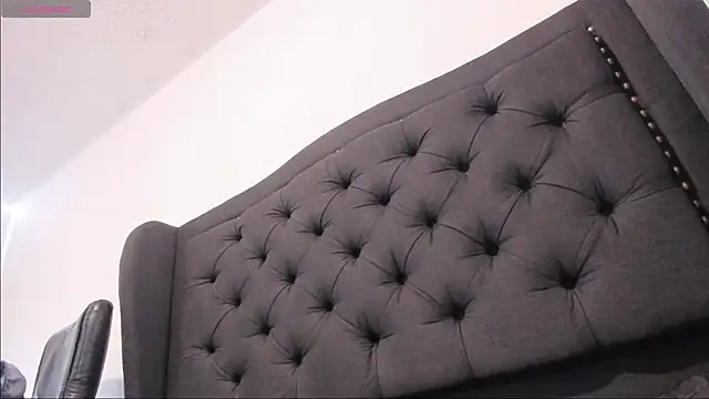 Snapshot of EmaGw chatting on January 2026 05:07:01 PM EmaGw online show from January 2026 05:07:01 PM