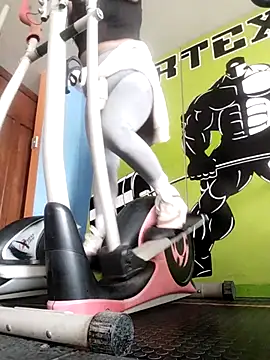 Snapshot of EmaGw chatting on January 2026 08:03:02 PM EmaGw online show from January 2026 08:03:02 PM