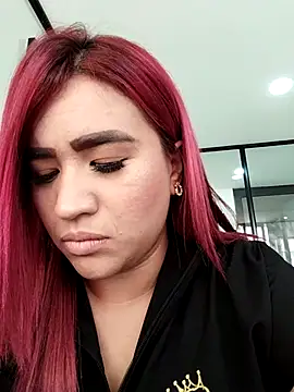 Snapshot of EmaGw chatting on January 2026 02:00:01 PM EmaGw online show from January 2026 02:00:01 PM