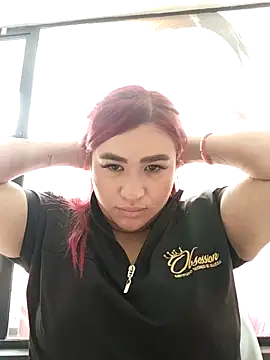 Snapshot of EmaGw chatting on February 2026 04:00:01 PM EmaGw online show from February 2026 04:00:01 PM