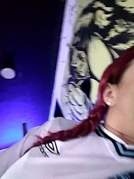 Snapshot of EmaGw chatting on February 2026 10:32:01 PM EmaGw online show from February 2026 10:32:01 PM