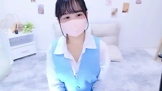 Snapshot of chihiro_ri chatting on September 2025 07:10:02 AM chihiro ri online show from September 2025 07:10:02 AM