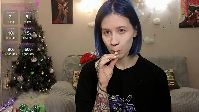 Snapshot of christy_memeow chatting on December 2024 05:40:01 PM christy memeow online show from December 2024 05:40:01 PM