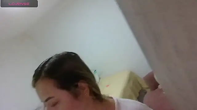 saramartinez1000 online show from February 2026 01:51:02 PM