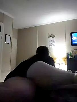 Snapshot of velvetta_ chatting on December 2024 06:57:02 AM velvetta online show from December 2024 06:57:02 AM