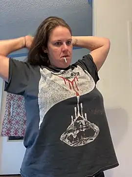 Snapshot of velvetta_ chatting on December 2024 06:20:02 PM velvetta online show from December 2024 06:20:02 PM