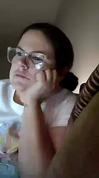 Snapshot of velvetta_ chatting on March 2025 06:39:02 AM velvetta online show from March 2025 06:39:02 AM