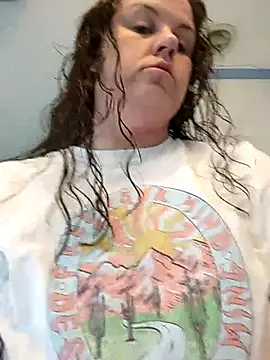 Snapshot of velvetta_ chatting on March 2025 06:43:01 PM velvetta online show from March 2025 06:43:01 PM