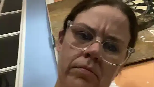 Snapshot of velvetta_ chatting on September 2025 05:18:02 AM velvetta online show from September 2025 05:18:02 AM