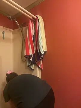 Snapshot of velvetta_ chatting on September 2025 08:22:02 PM velvetta online show from September 2025 08:22:02 PM