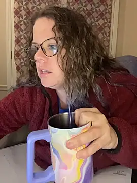 Snapshot of velvetta_ chatting on November 2025 05:51:01 AM velvetta online show from November 2025 05:51:01 AM