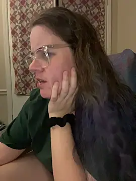 Snapshot of velvetta_ chatting on November 2025 10:37:01 AM velvetta online show from November 2025 10:37:01 AM