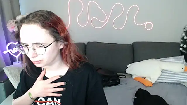 Mini Diva online show from March 2026 09:21:02 AM