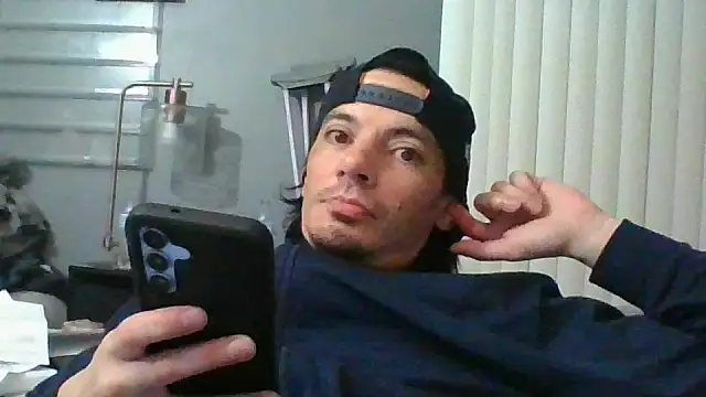 gifted723 online show from November 2025 06:28:01 AM