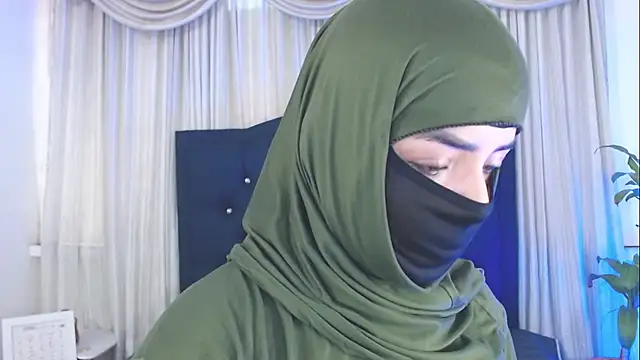 Uzra hayed online show from November 2025 08:53:02 PM