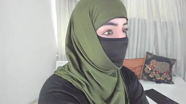 Uzra hayed online show from March 2026 02:27:01 PM