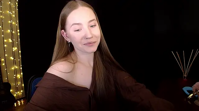 SindiWatsoon online show from March 2026 04:13:01 PM