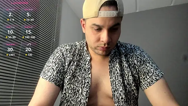 Snapshot of Latin_boy_surprisee chatting on June 2026 12:22:01 AM Latin boy surprisee online show from June 2026 12:22:01 AM