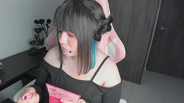 Snapshot of _hikaru_arimura chatting on May 2026 03:25:02 AM hikaru arimura online show from May 2026 03:25:02 AM