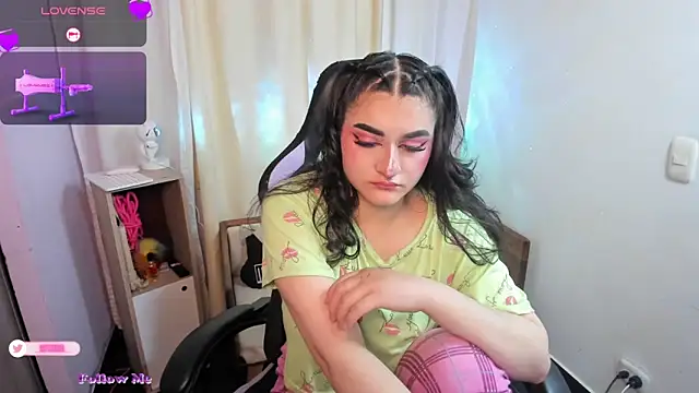 setzuna  online show from October 2025 11:47:02 PM