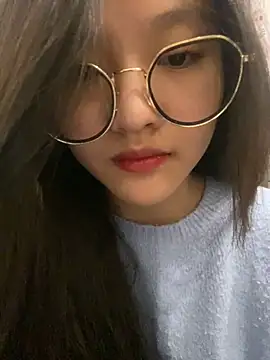 Krixxi22 online show from January 2025 03:04:01 PM