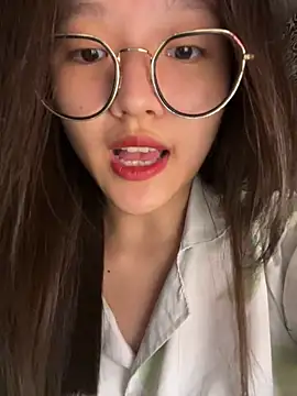 Krixxi22 online show from September 2025 02:17:02 PM