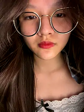 Krixxi22 online show from September 2025 02:11:01 PM