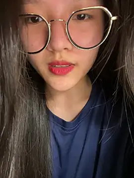 Krixxi22 online show from February 2026 02:04:02 PM