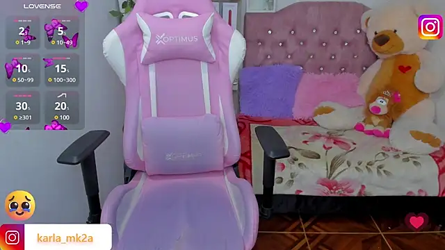 Snapshot of karla_cute01 chatting on March 2025 06:11:01 PM karla cute01 online show from March 2025 06:11:01 PM