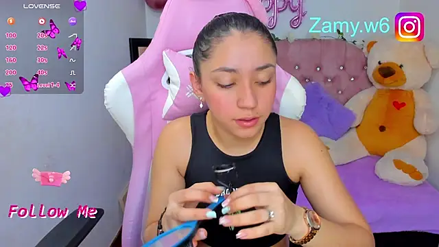 Snapshot of karla_cute01 chatting on September 2025 06:40:01 PM karla cute01 online show from September 2025 06:40:01 PM