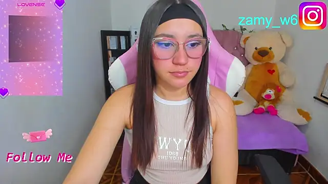 Snapshot of karla_cute01 chatting on April 2026 05:16:01 AM karla cute01 online show from April 2026 05:16:01 AM