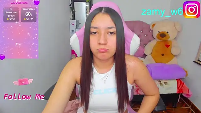 Snapshot of karla_cute01 chatting on May 2026 05:01:02 AM karla cute01 online show from May 2026 05:01:02 AM